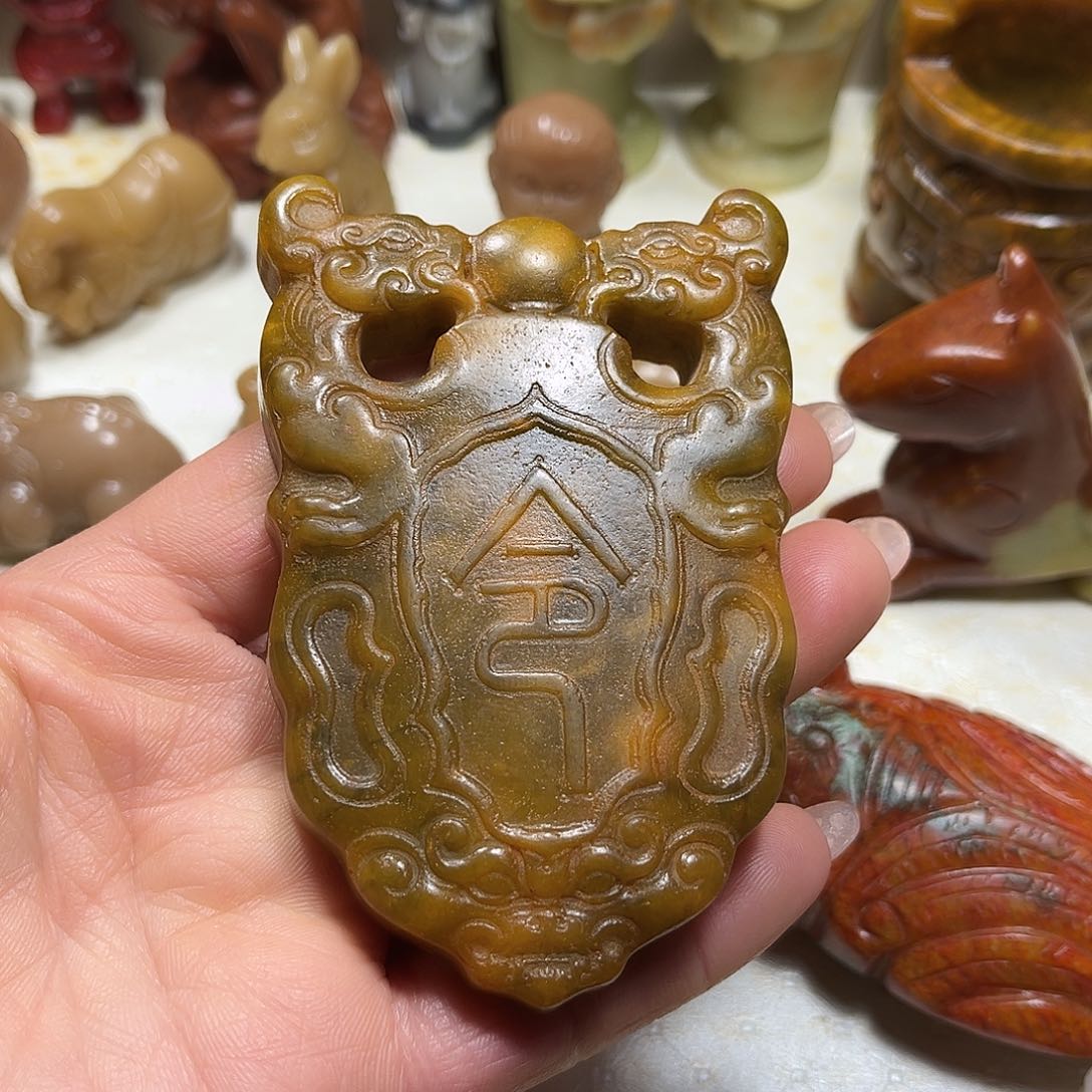 白玉菩提吊坠白玉菩提吊坠