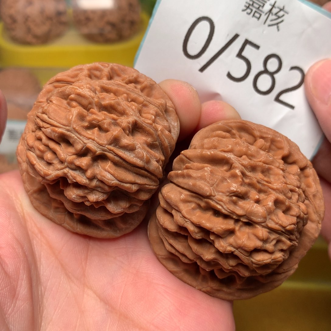 文玩核桃把件汉高楼44