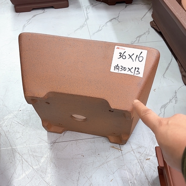 紫砂花盆静**M紫砂的味道很浓