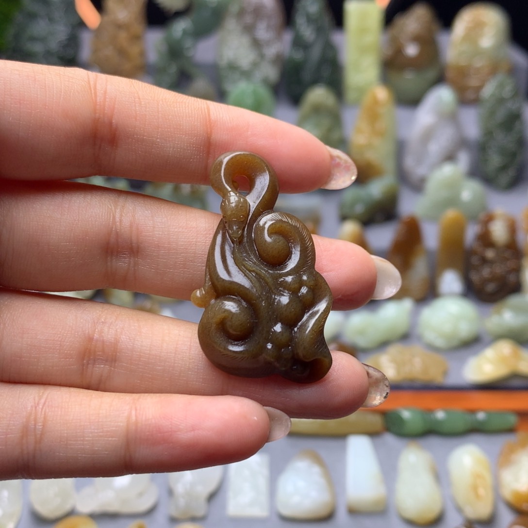 和田玉未镶嵌挂件