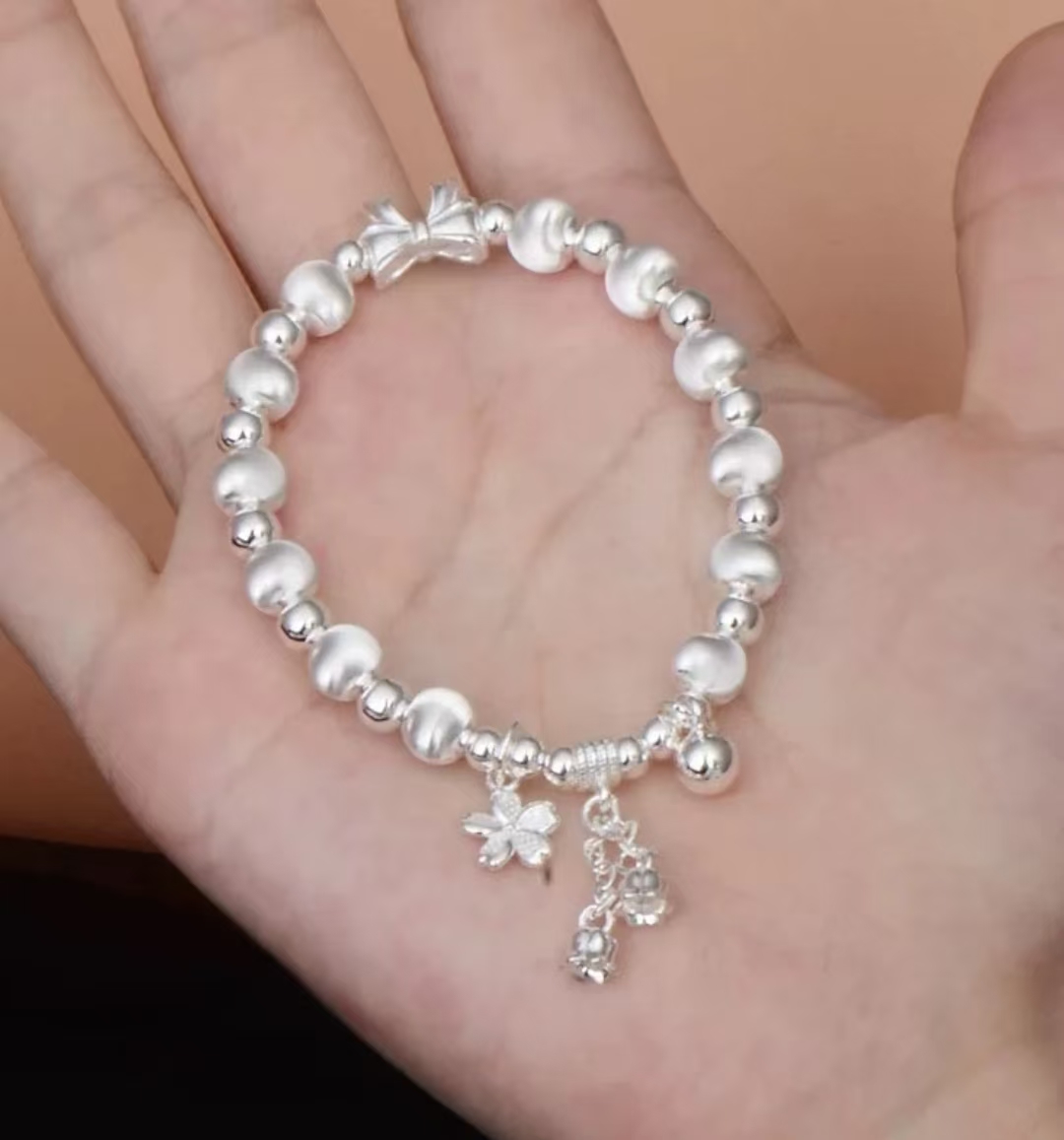 足银银制品 银制品 31号 磨砂蝴蝶结手链     