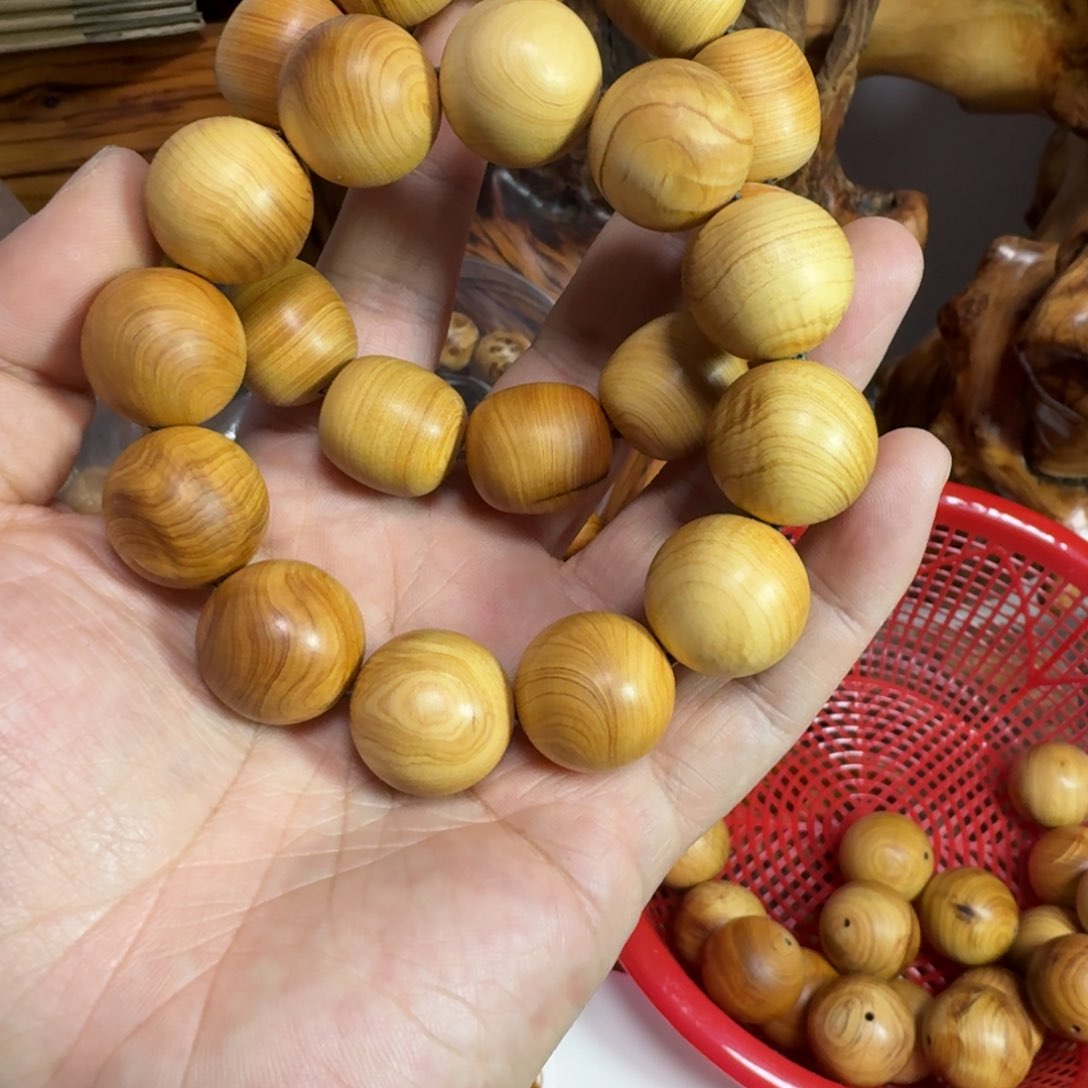 柏木蜡****新太行崖柏2串微瑕