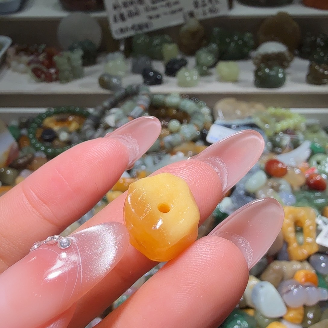 麦***ᐝ和田玉未镶嵌珠宝奇石