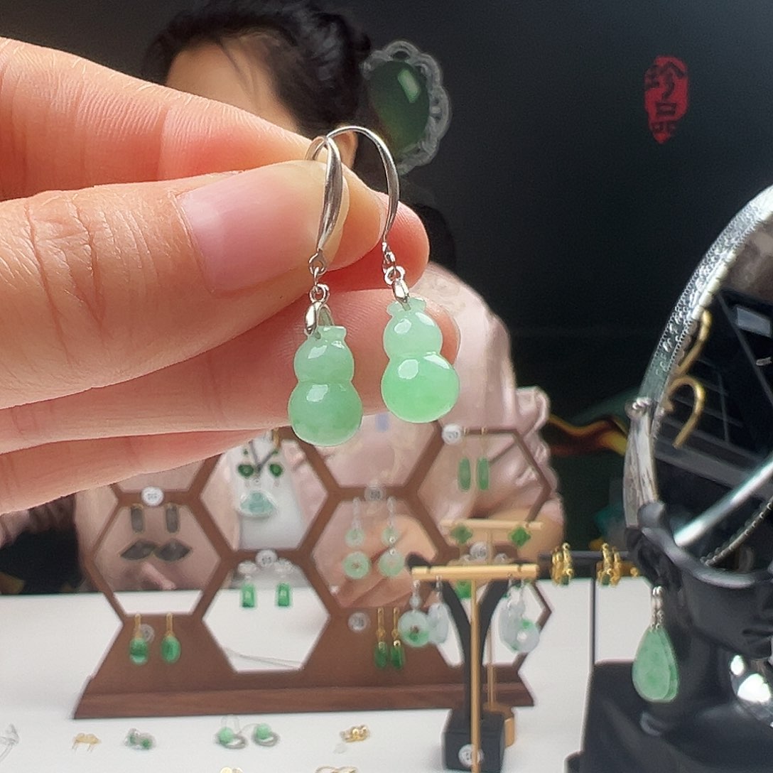 银S925镶嵌翡翠耳饰