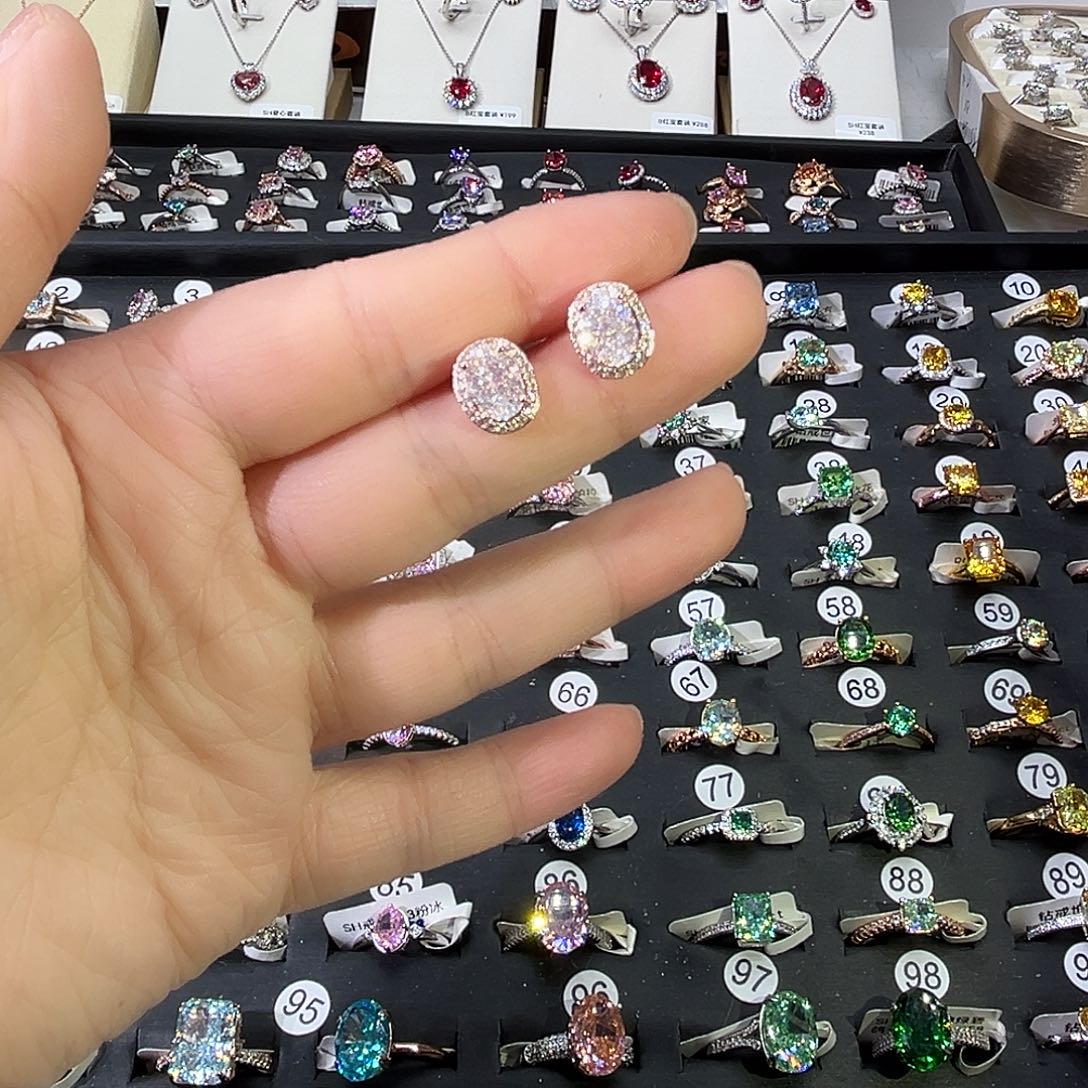 莫桑石非金属SH K枚鸽子蛋白冰花耳钉两卡