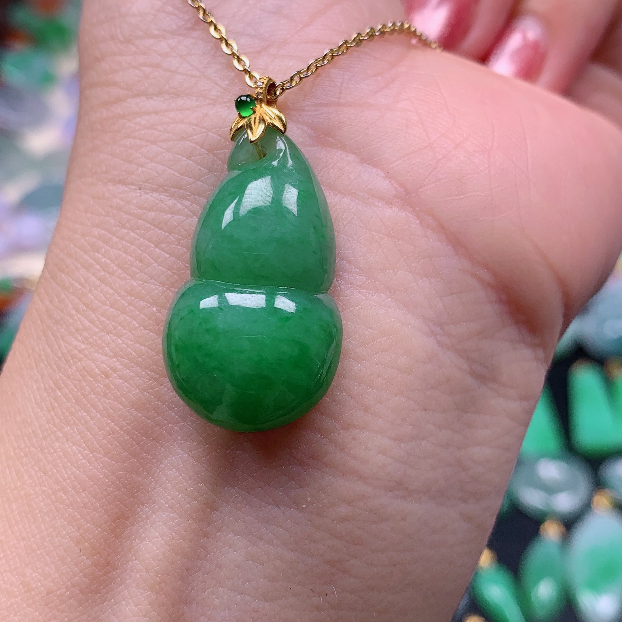 缅甸天然A货翡翠，满绿葫芦 编号13/1208尺28-16-7