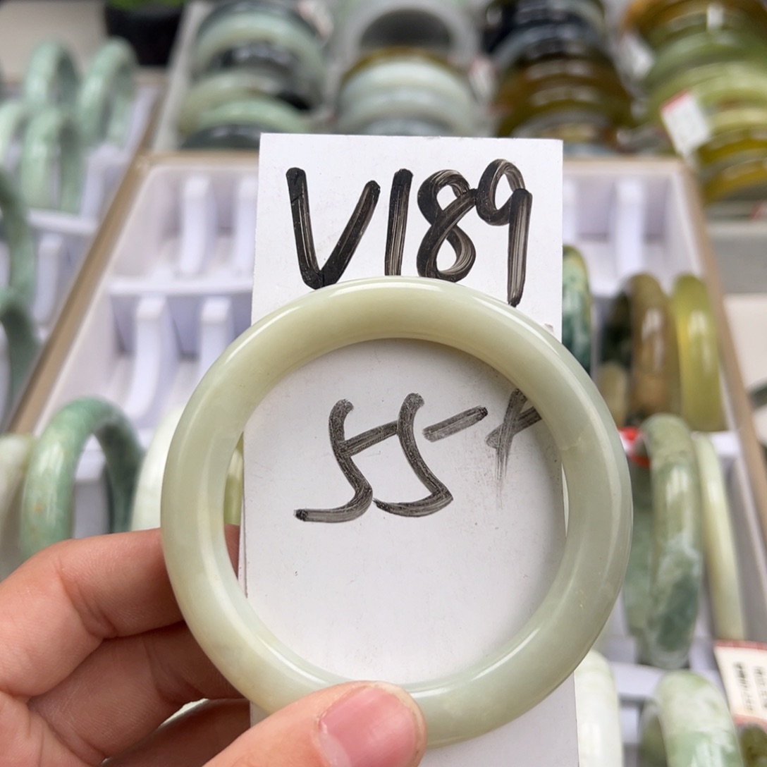 岫玉手镯未镶嵌天然岫玉微瑕