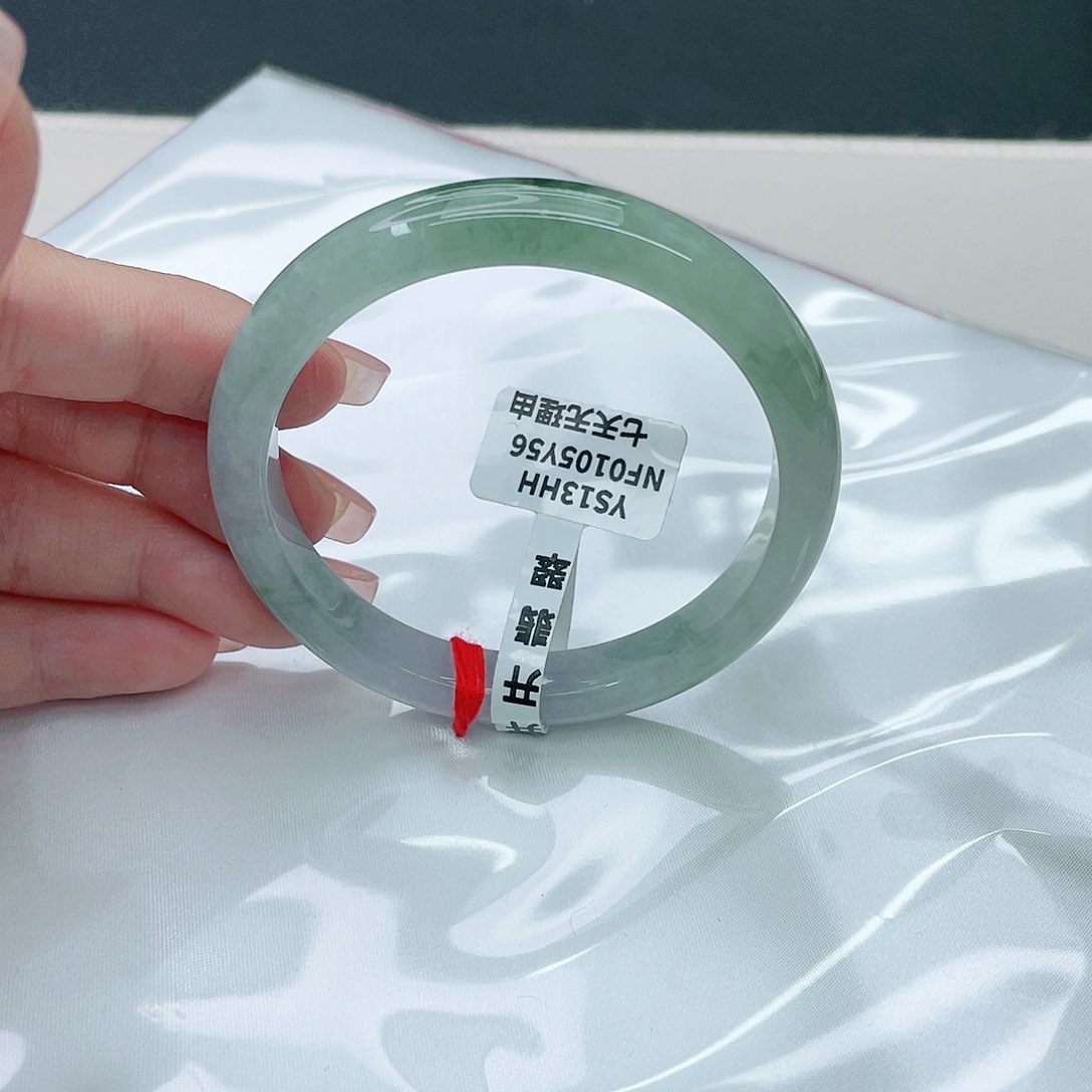 翡翠手镯未镶嵌正55.8
