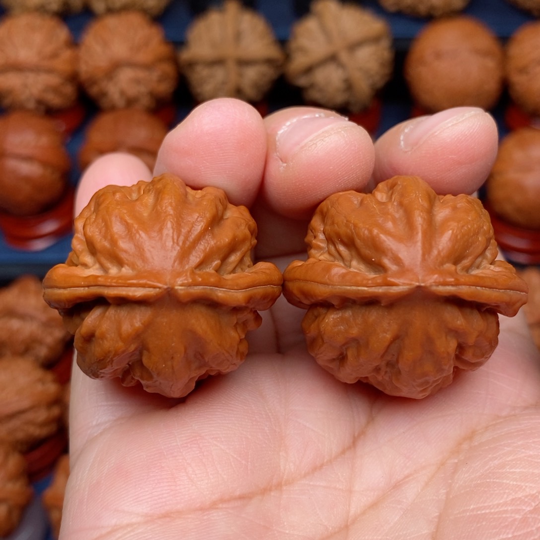 把件文玩核桃手捻精品金钢石