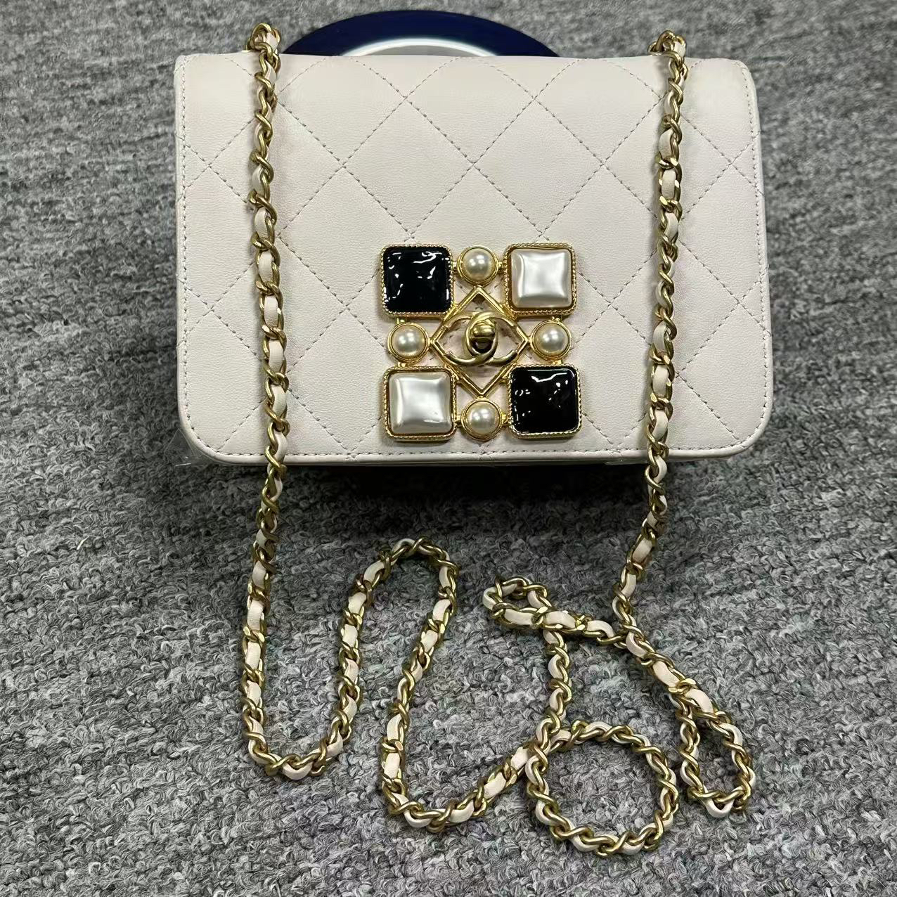 95新 Chanel/香奈儿 泡泡专属/香奈儿巴洛克宝石斜挎包/95新