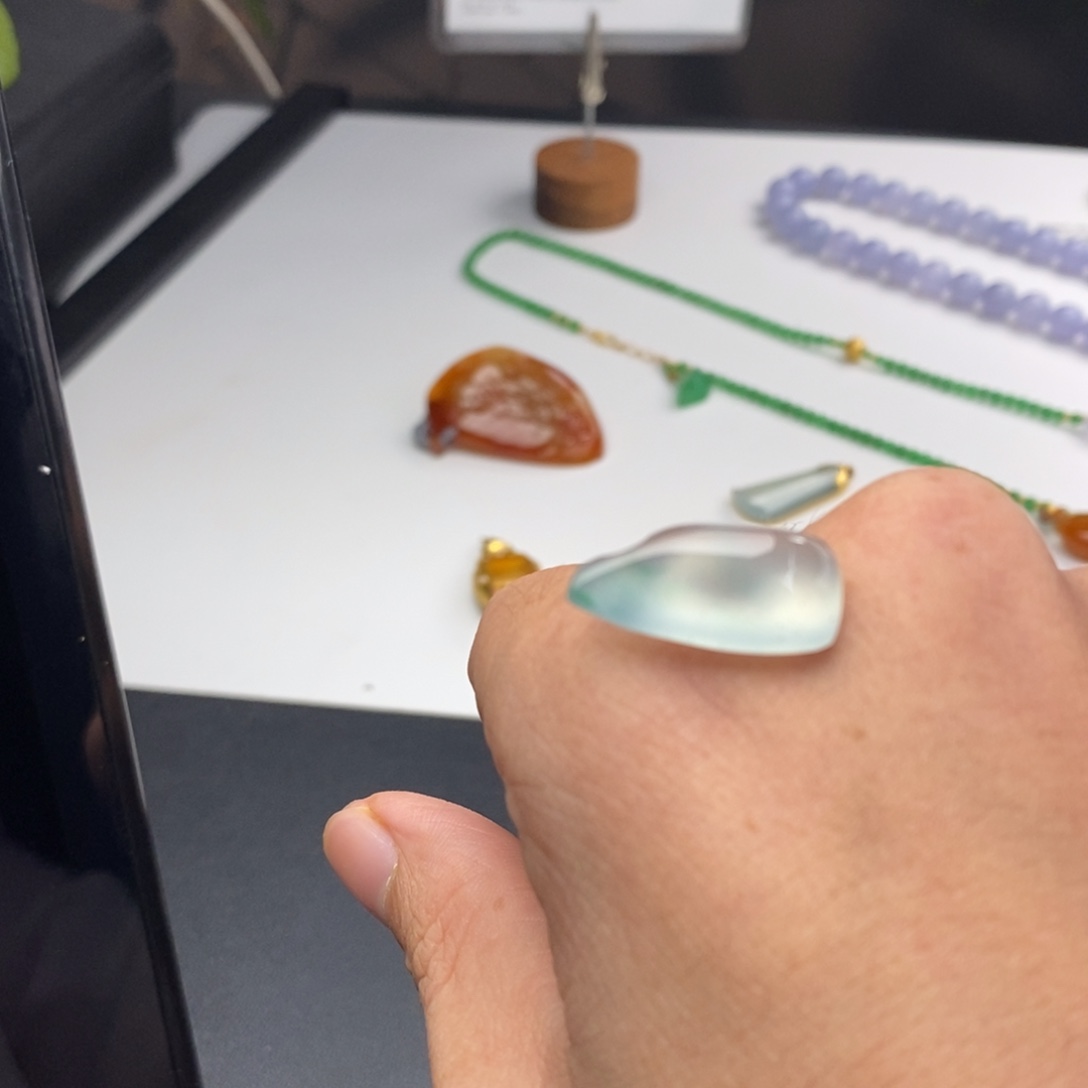 定制翡翠未镶嵌包工