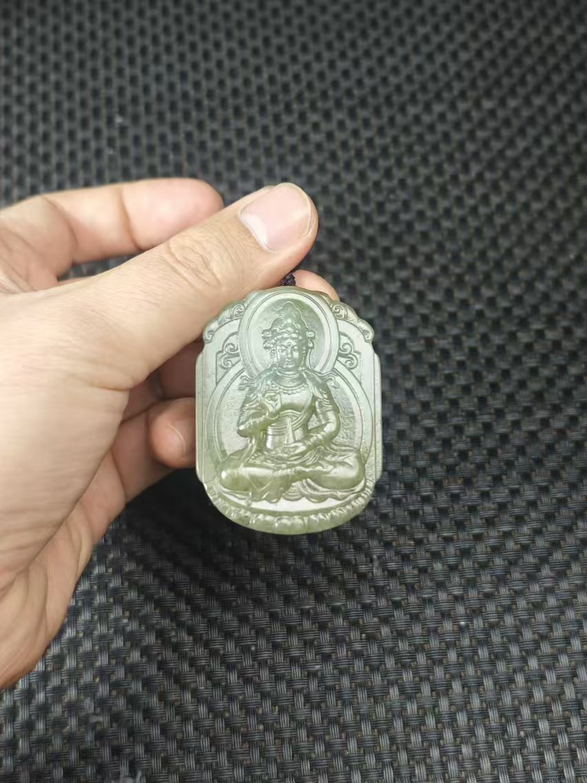 天然和田玉老料精工雕刻观音吊坠吊牌1.22清货3