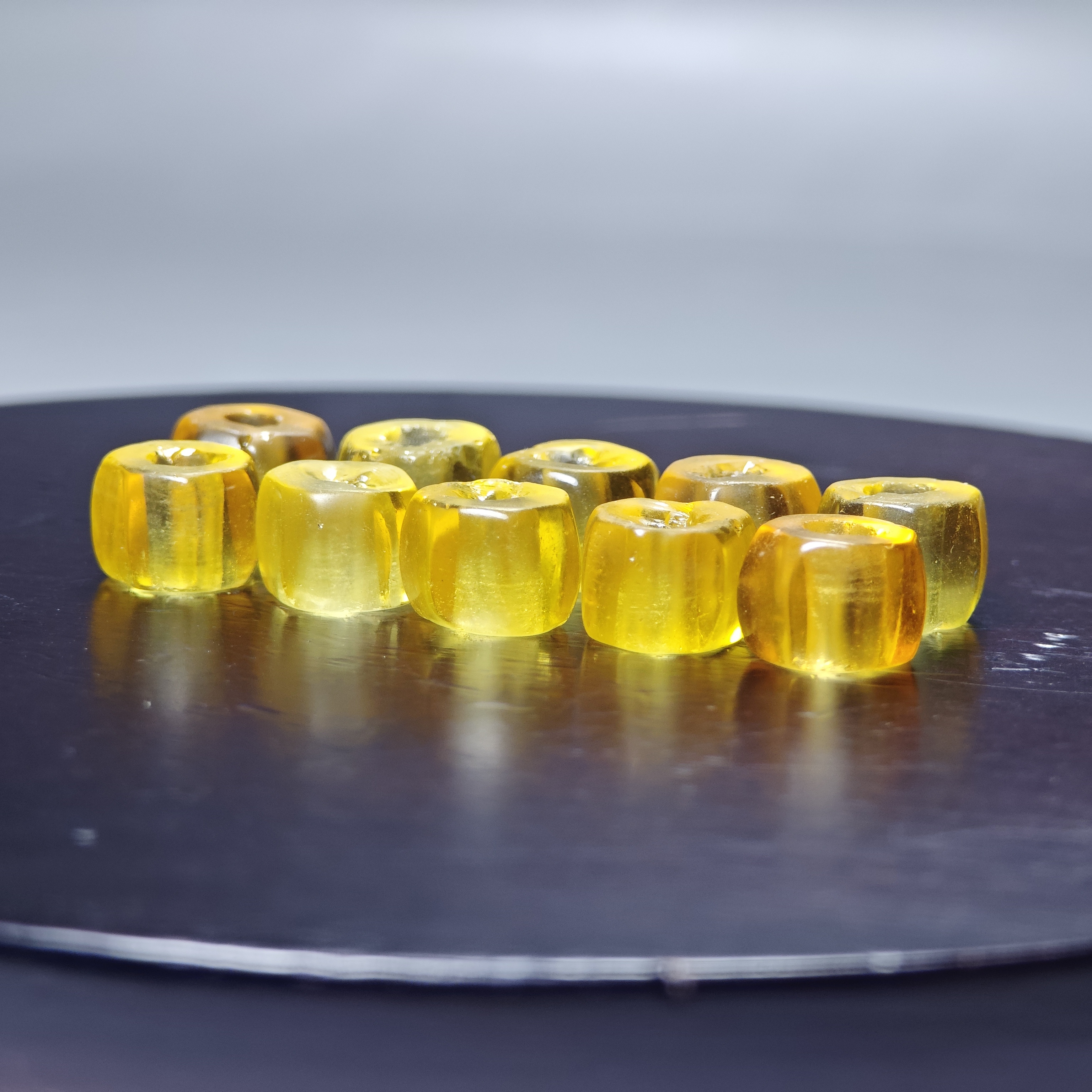 黄水晶珠子          