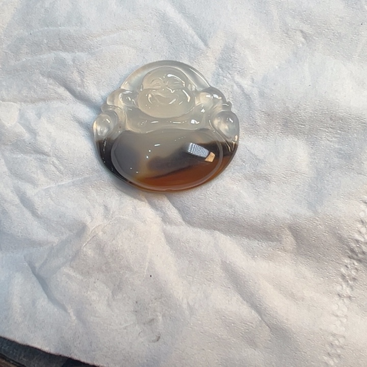 石英质玉（黄龙玉）颈饰未镶嵌