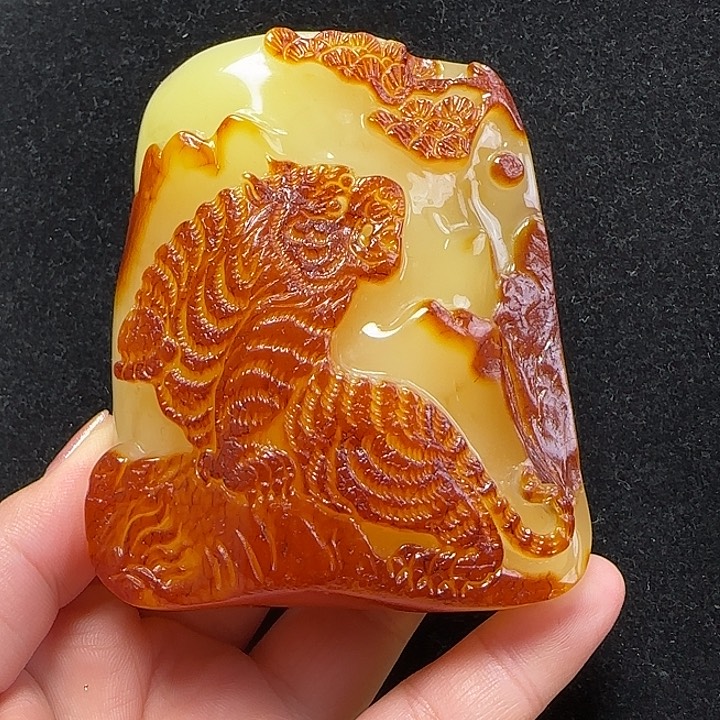 蜜蜡珠宝奇石未镶嵌