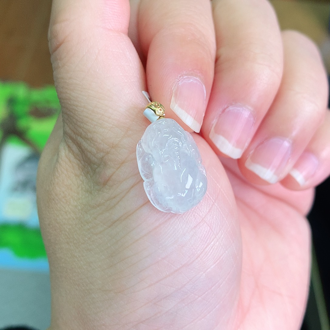 翡翠颈饰18K金镶嵌冰胶貔貅