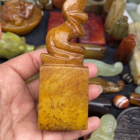 蛇纹石玉未镶嵌颈饰26