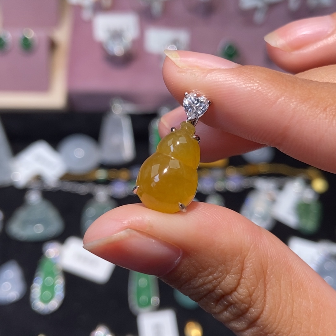 翡翠18K金镶嵌颈饰纯天然缅甸翡翠A货葫芦