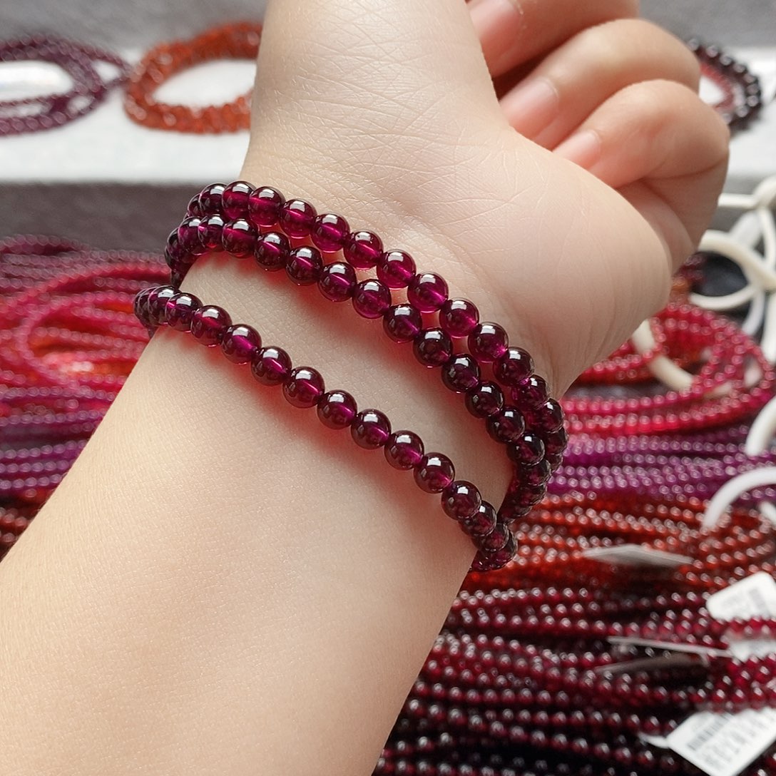 石榴石（紫牙乌）手链未镶嵌5.5mm