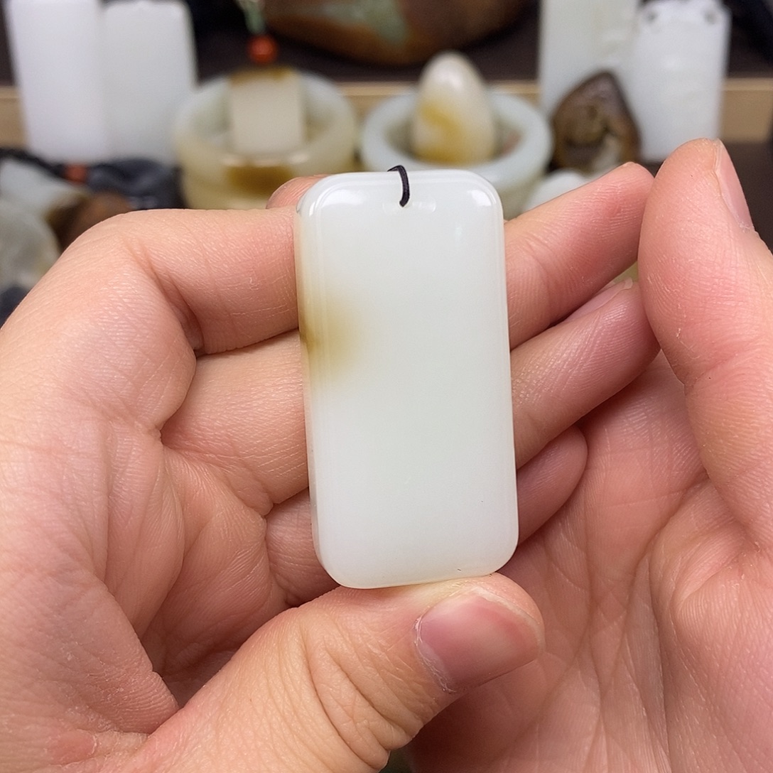 和田玉未镶嵌颈饰13