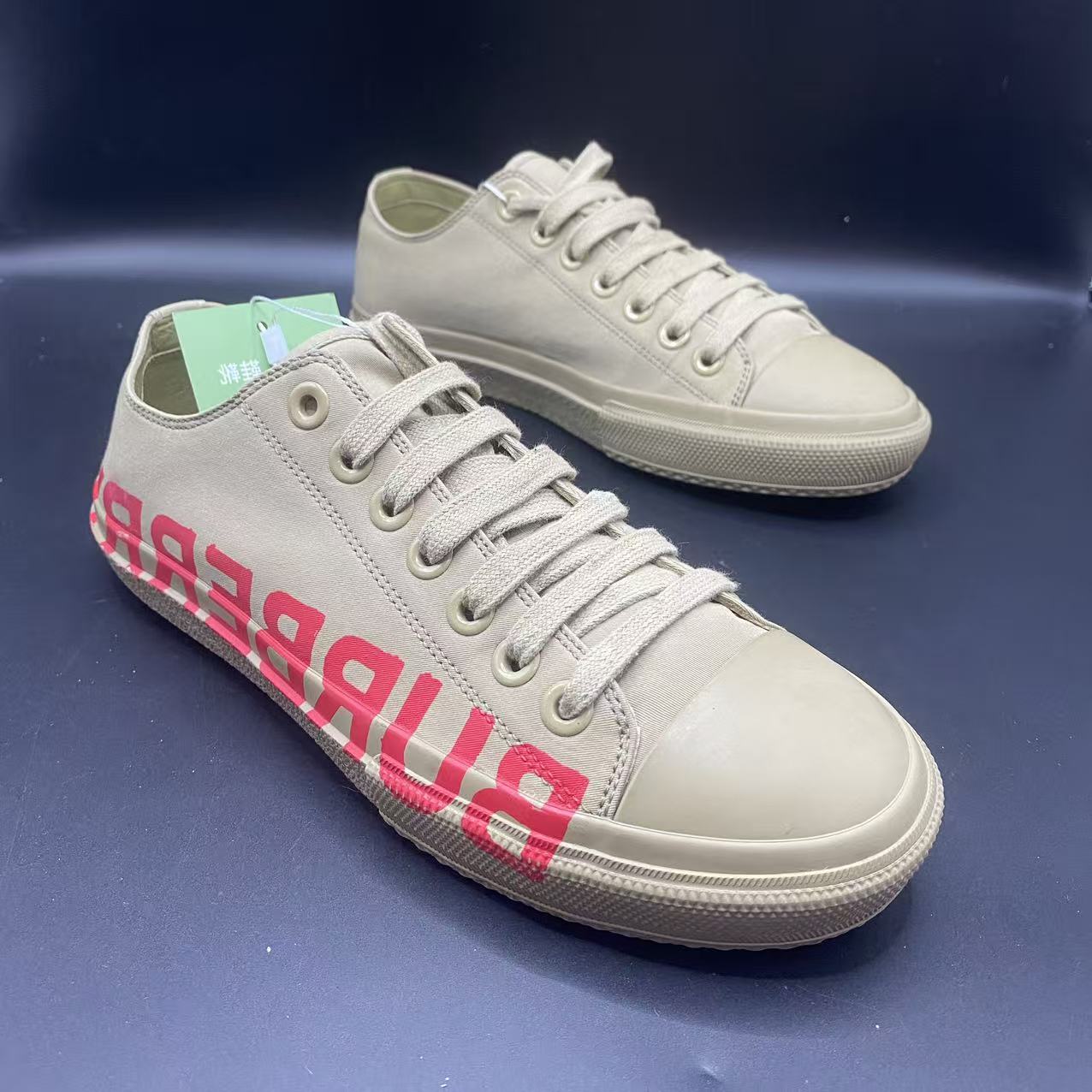 95新 BURBERRY/博柏利 【AO福利】40欧码 男士卡其印花板鞋ao930