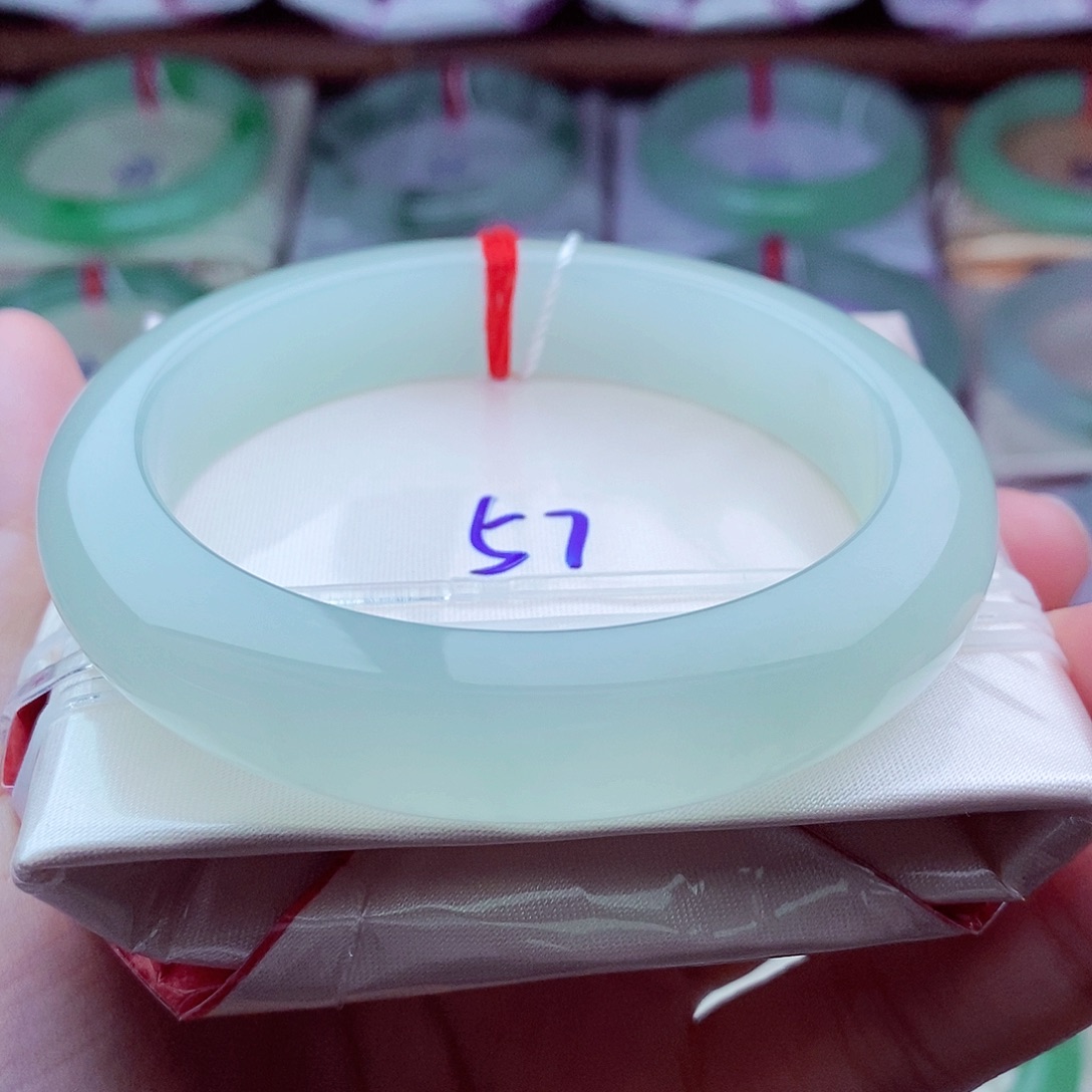 两***汤翡翠未镶嵌手镯0595-57圈口 冰晴葡萄肉 冰胶细腻