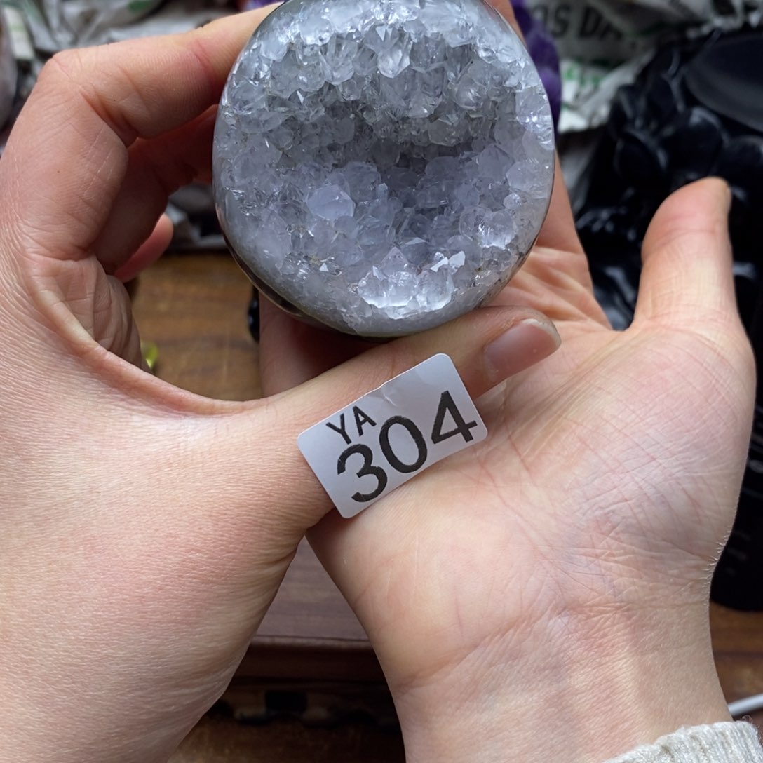 未镶嵌水晶大型摆件（非配饰）