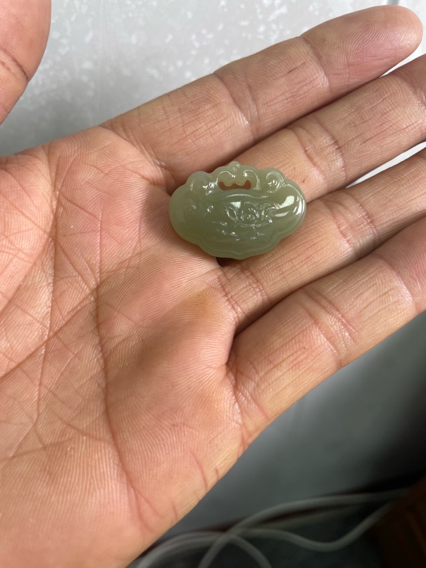 和田玉吉祥如意锁