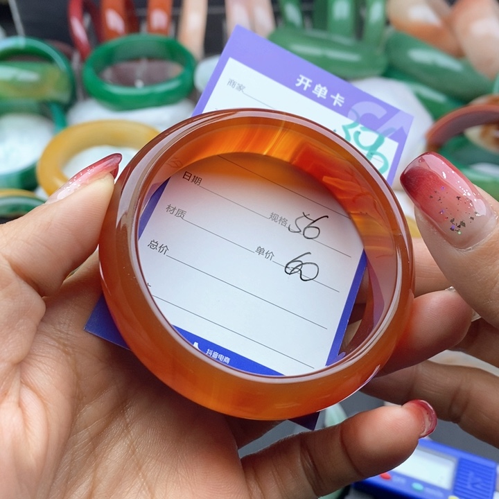 石英质玉手镯未镶嵌