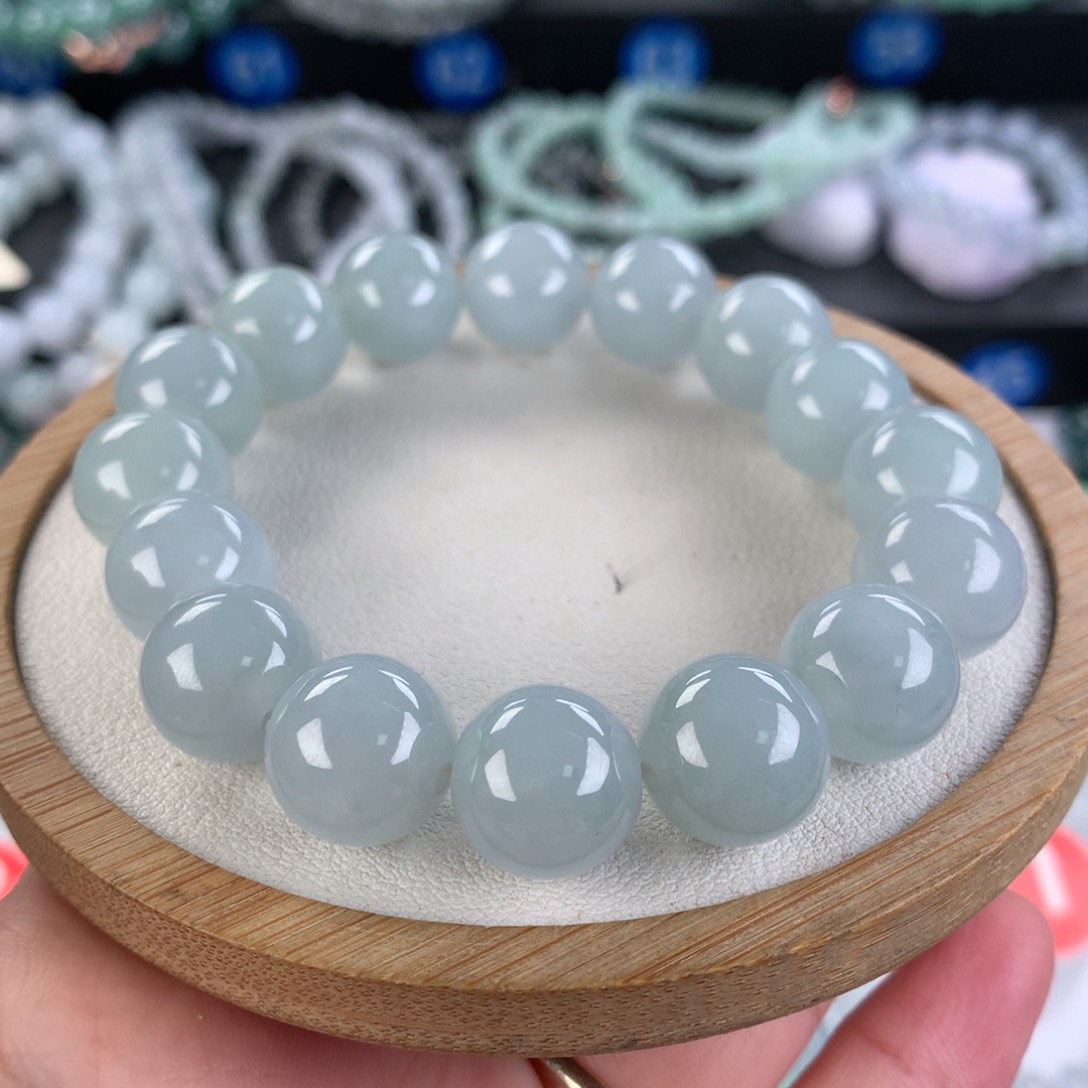 翡翠手链未镶嵌z*q卡12.7