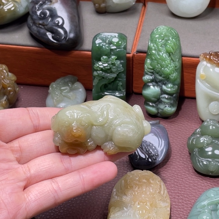 和田玉（糖玉）未镶嵌颈饰