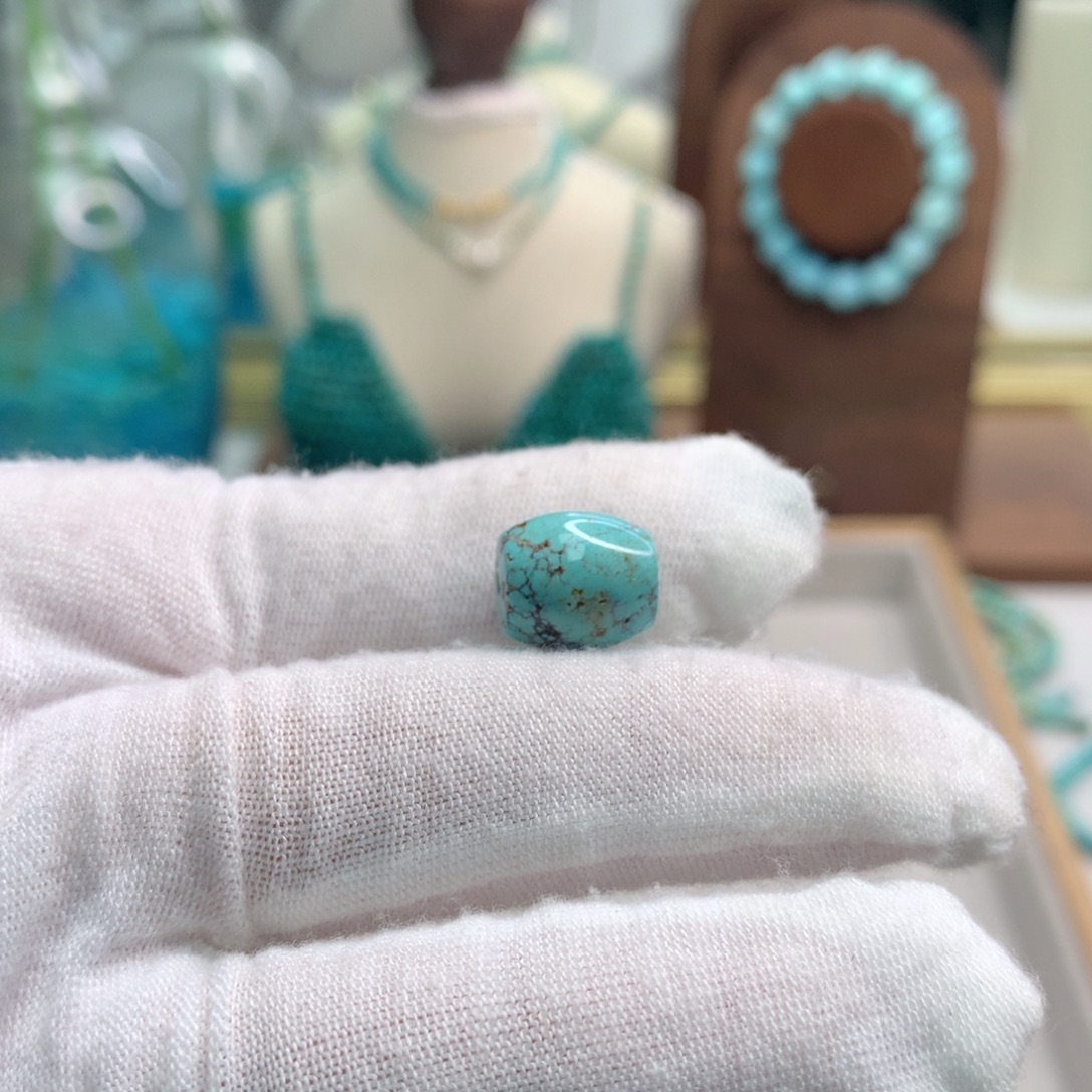 绿松石未镶嵌饰品