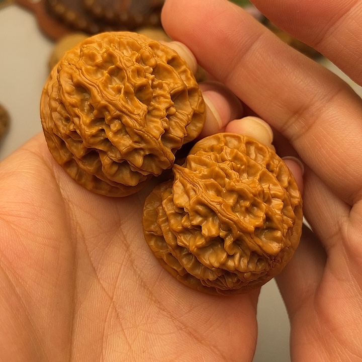 差***点文玩核桃把件37.8苹果