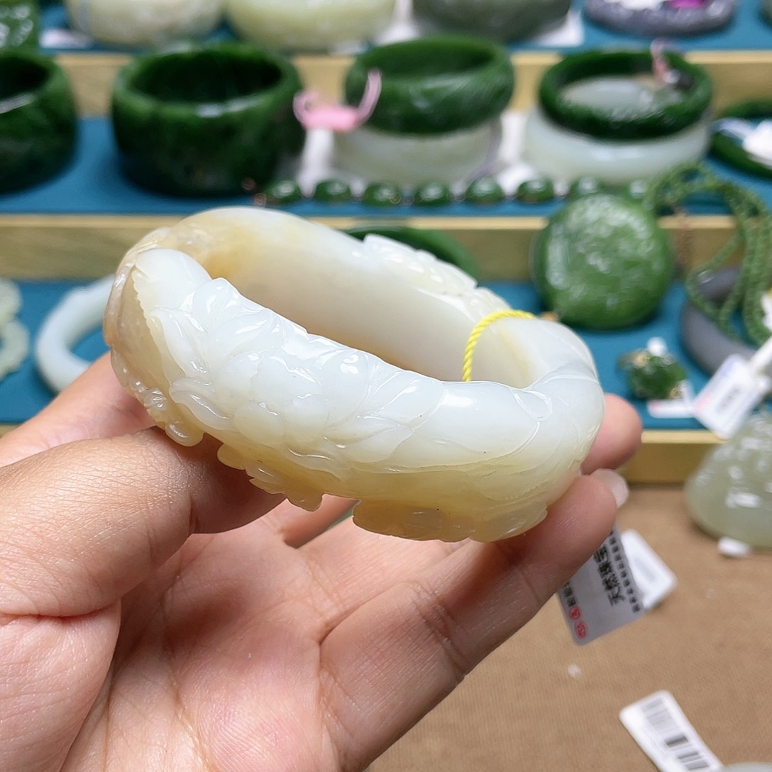 【闪购商品】和田玉手镯57圈口105未镶嵌