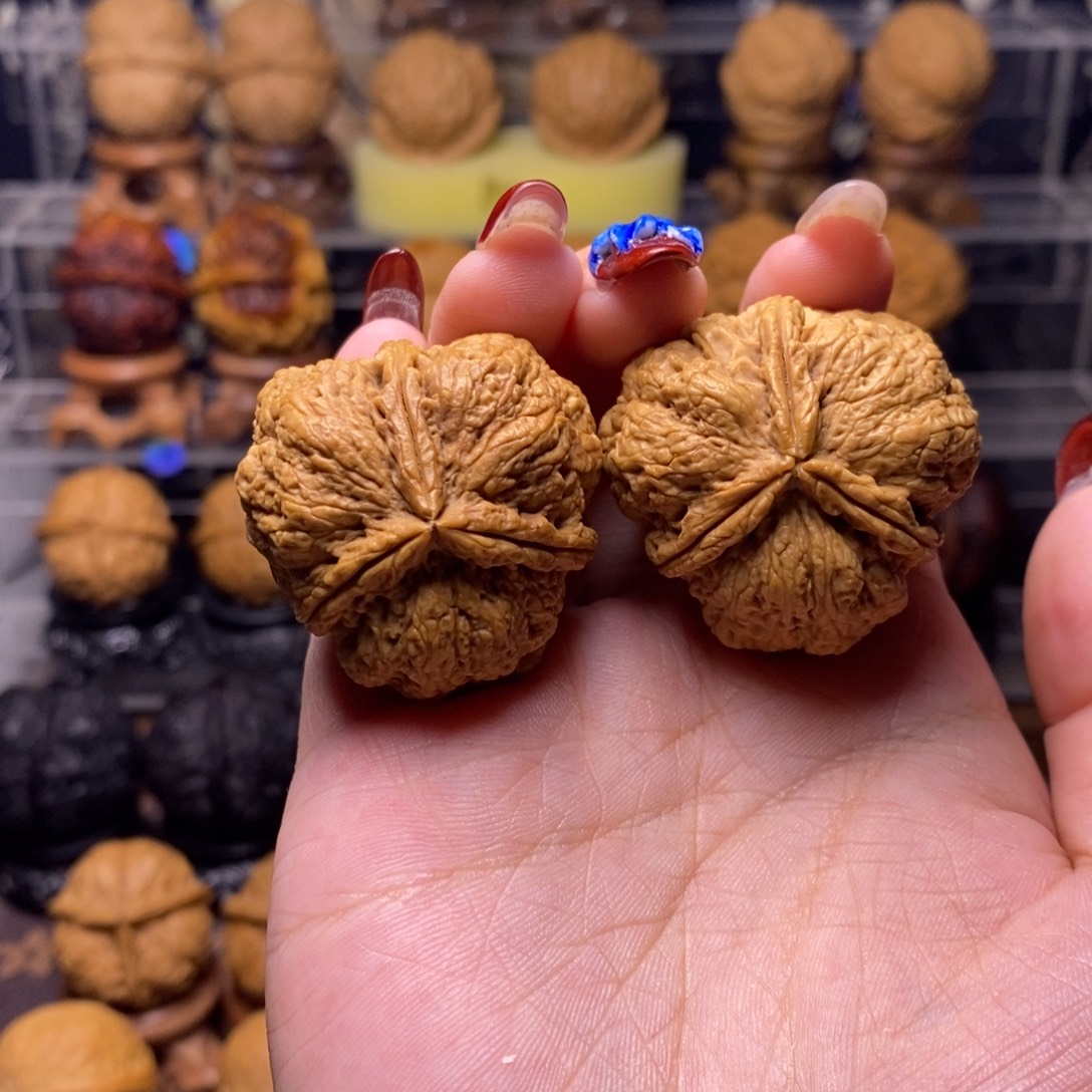 文玩核桃把件Z17六面蟾三棱38尺