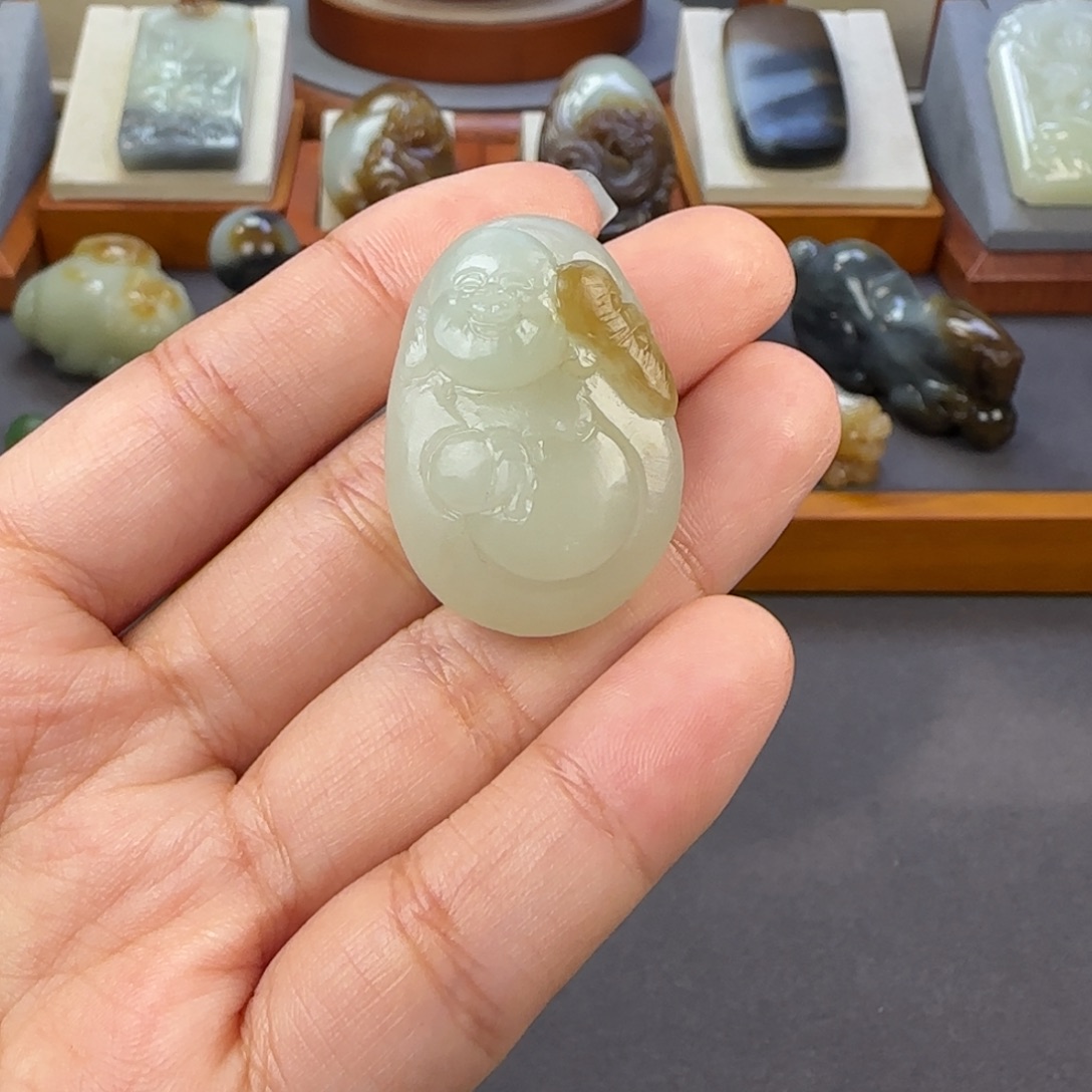 定制和田玉未镶嵌和田玉