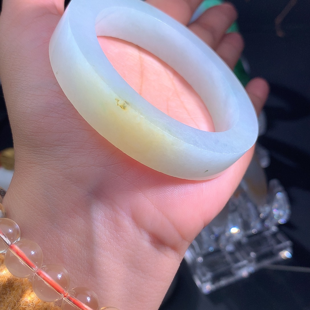 定制翡翠燕子强推未镶嵌