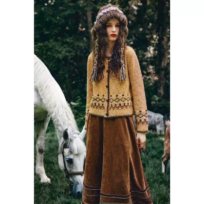 【有运补】新款设计感复古圆领黄色花纱毛衫a字大摆半身裙子两件套