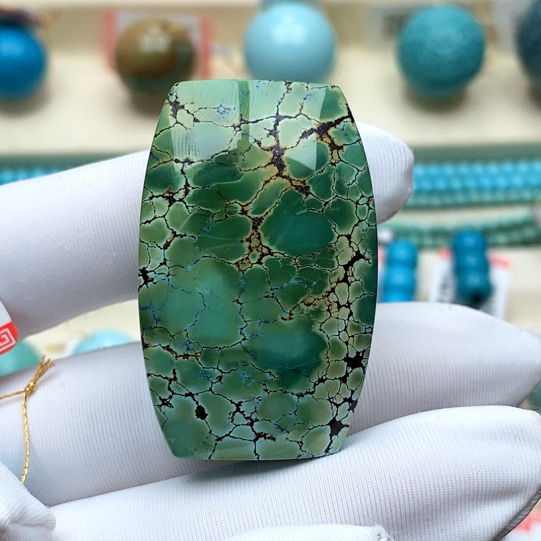 抖***＇绿松石未镶嵌珠宝奇石