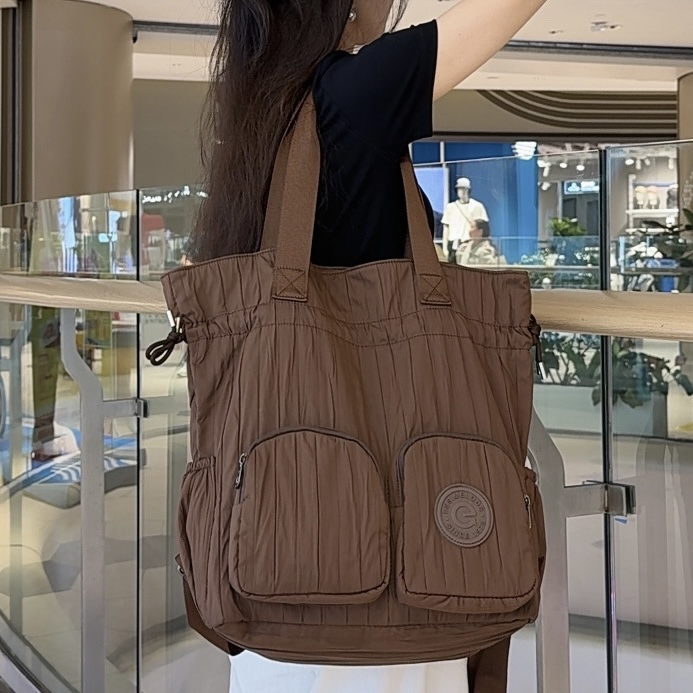 秋冬新款百褶面料女士单双肩托特30~50妈妈手拎轻便大容量包2562