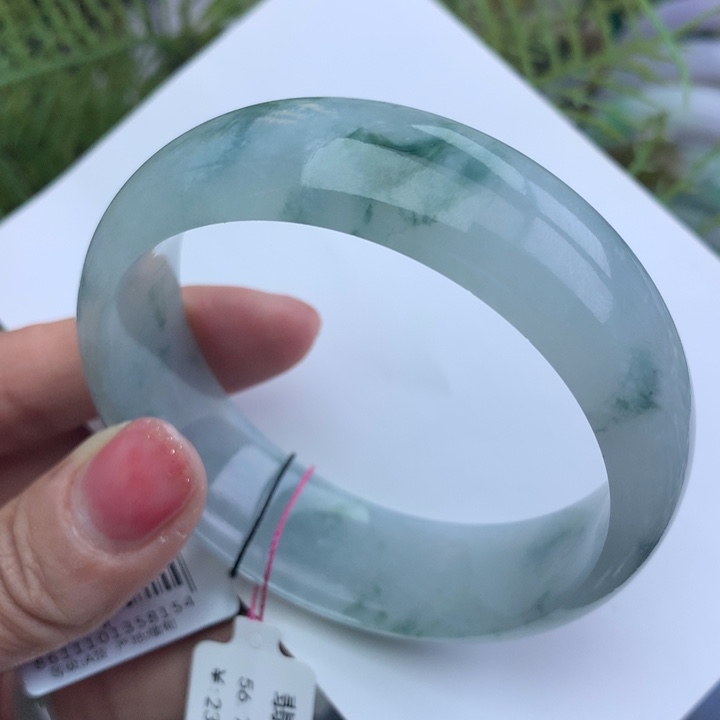 翡翠手镯未镶嵌天然翡翠手镯