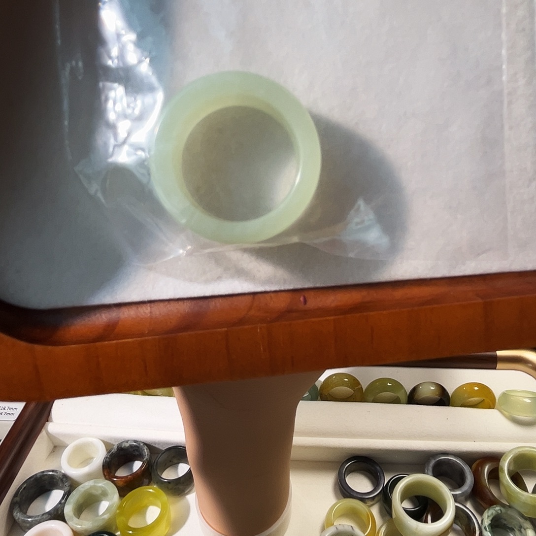 妙****蛇纹石玉未镶嵌戒指