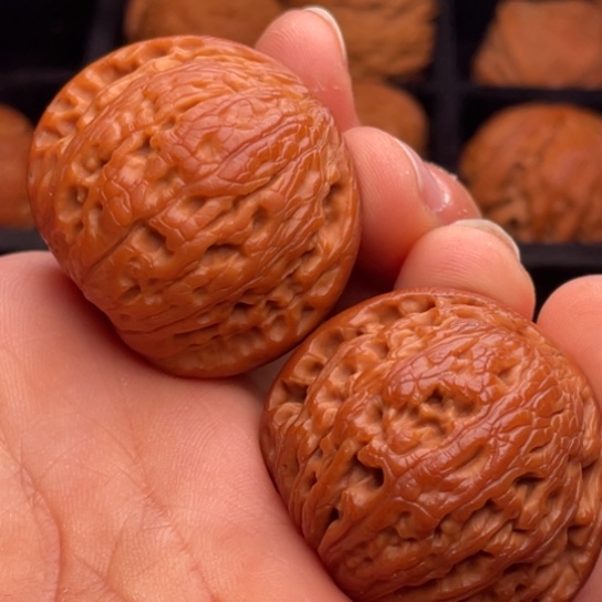 文玩核桃把件秦岭山脉核桃