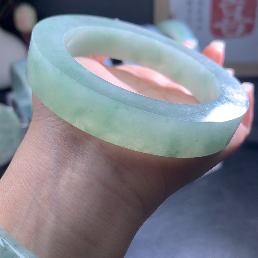定制翡翠手镯未镶嵌