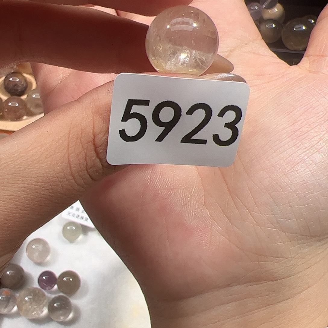 水晶未镶嵌大型摆件（非配饰）