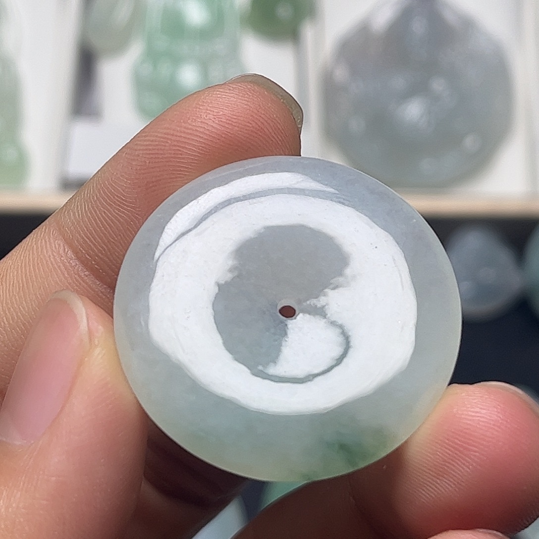 翡翠未镶嵌颈饰缅甸天然翡翠