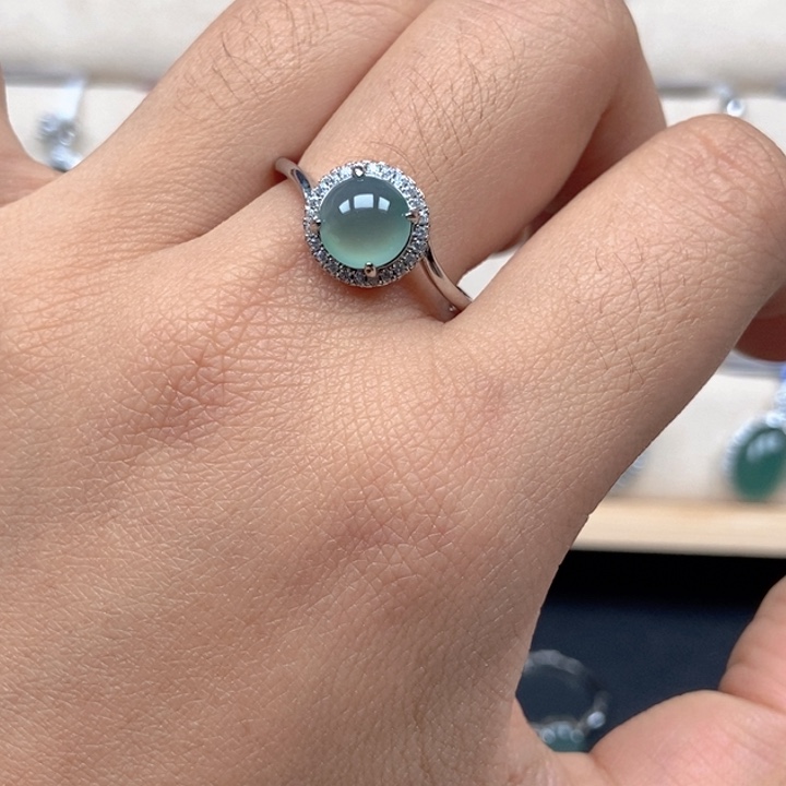 翡翠未镶嵌戒指戒指