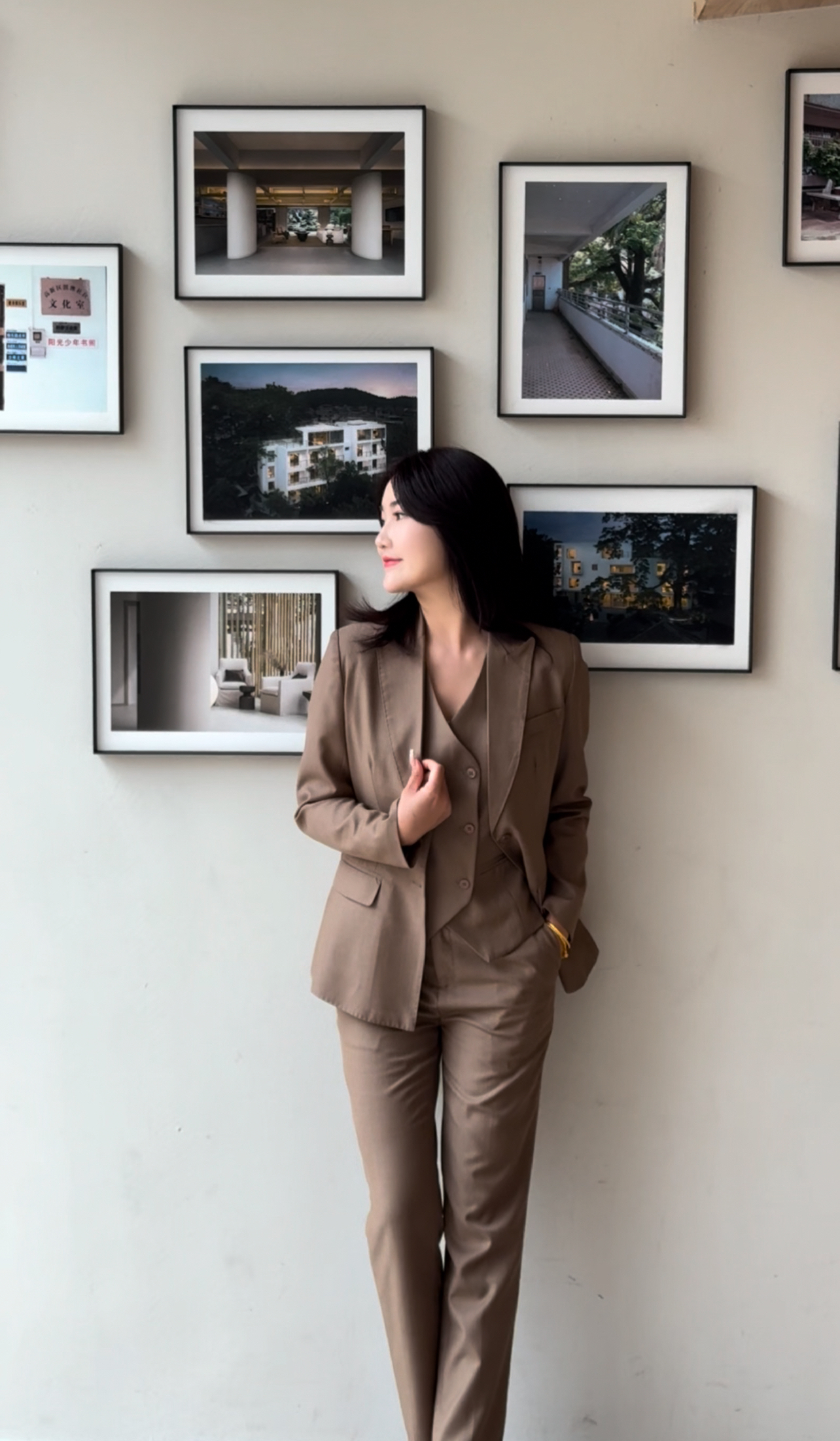 臻韩美爆款卡其色三件套九分裤