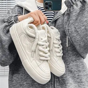 断码男女运动鞋福利1