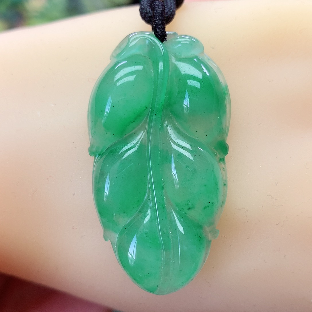 石英质玉颈饰未镶嵌